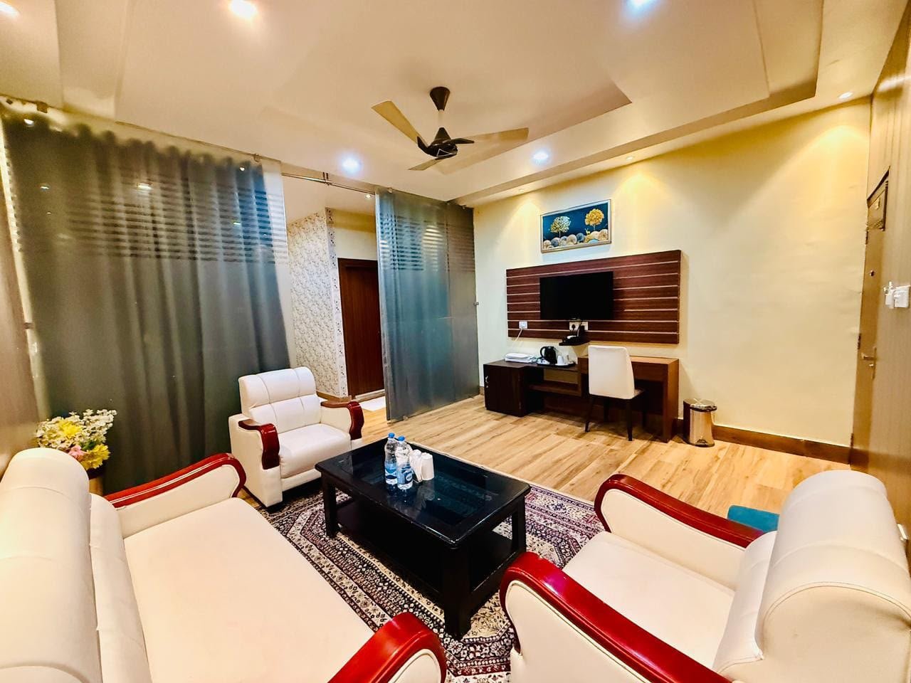 Suite Room at Hotel RamSanPlaza Motihari